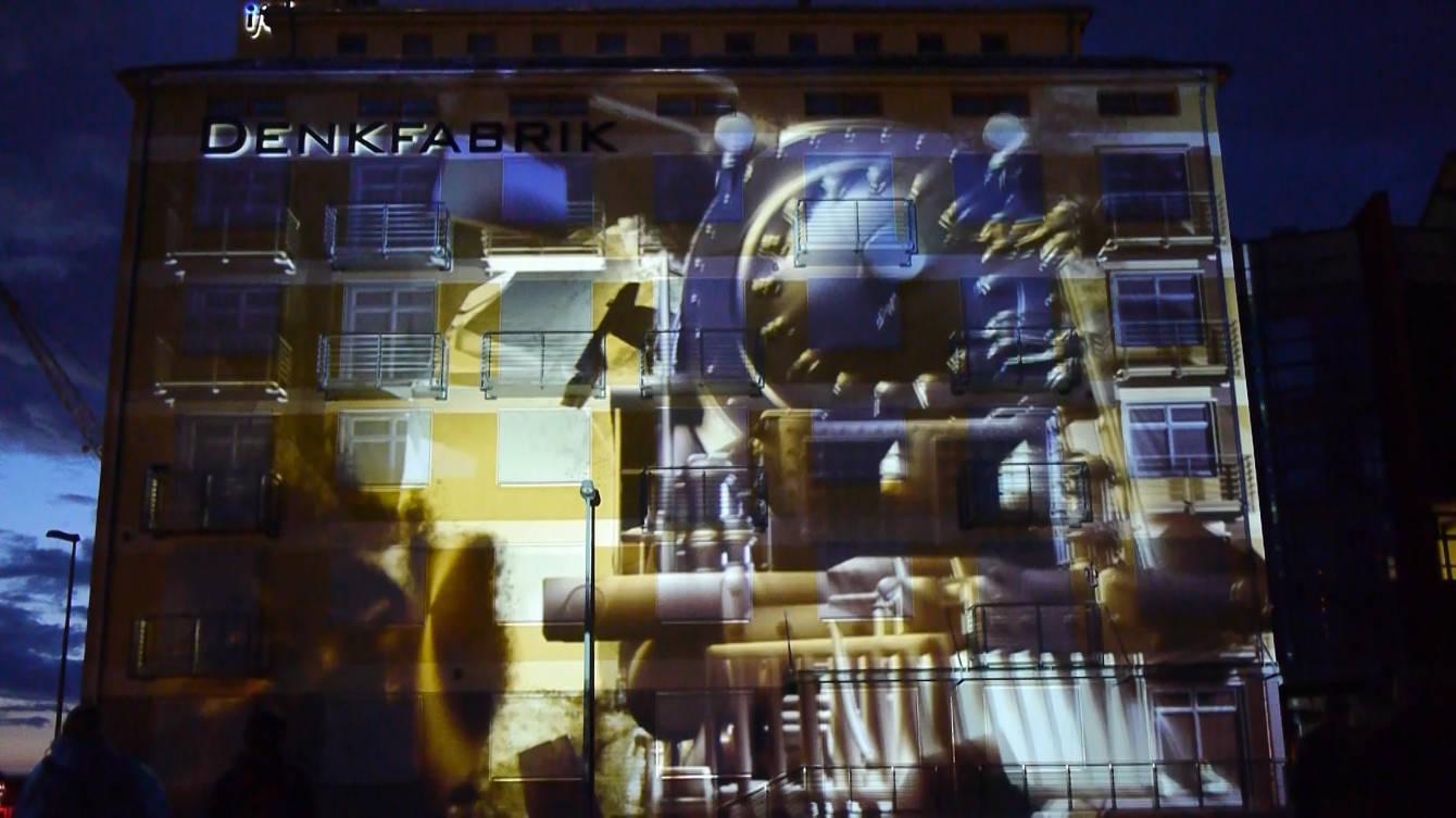 RE:SORB — the projection mapping on the façade at Denkfabrik, Wissenschaftshafen 2014, view 1 of 2