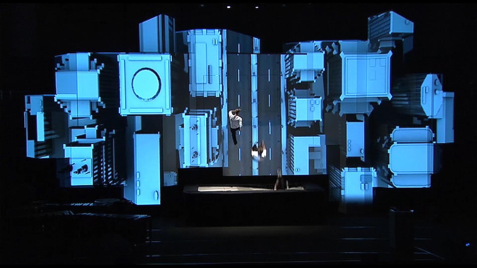 RE:SORB — the projection mapping on the façade at Worldwide 2020, view 3 of 3
